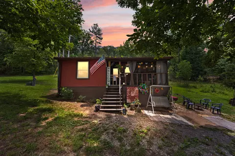 15 Spring Dr, Burnside, KY 42519
