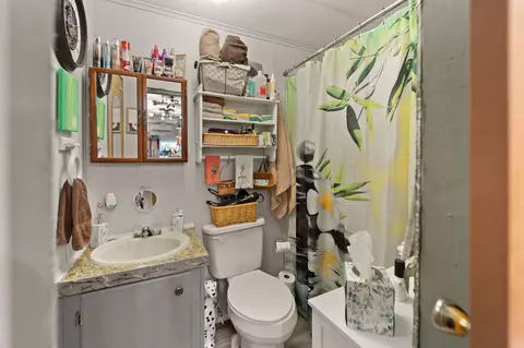 Bath - 15 Spring Dr, Burnside, KY 42519 photo 1 of 1