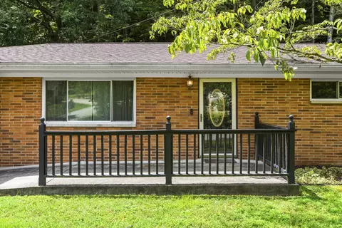 Exterior - 1007 Knapp Ave, Morehead, KY 40351 photo 2 of 7