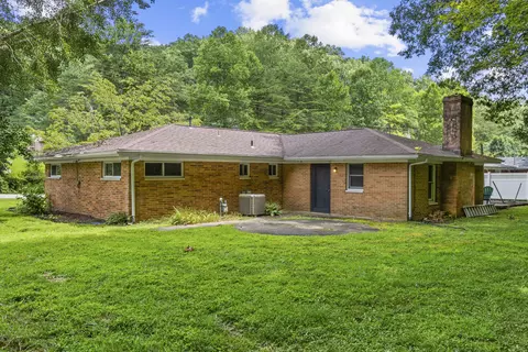 Exterior - 1007 Knapp Ave, Morehead, KY 40351 photo 6 of 7