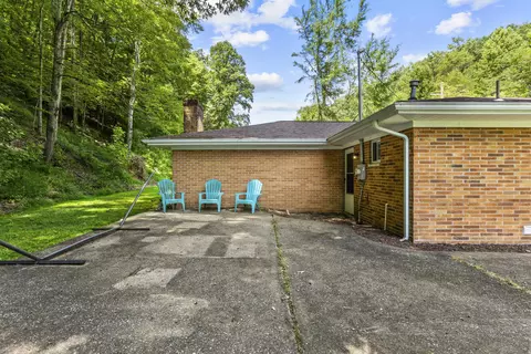 Exterior - 1007 Knapp Ave, Morehead, KY 40351 photo 4 of 7