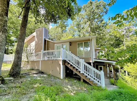 139 Payton Place Ln, Jamestown, KY 42629