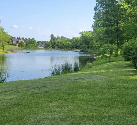 501 Lakeview Cir, Mount Sterling, KY 40353