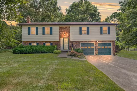 209 Farmbrook Cir, Frankfort, KY 40601