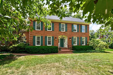 2252 Bonhaven Rd, Lexington, KY 40515