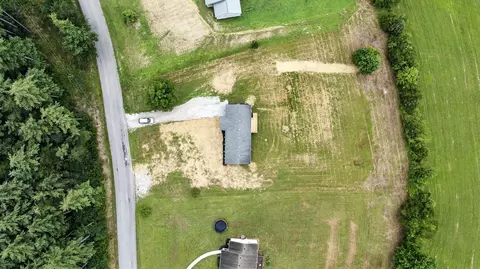View/Area - 2461 Lambert Rd, Berea, KY 40403 photo 2 of 4