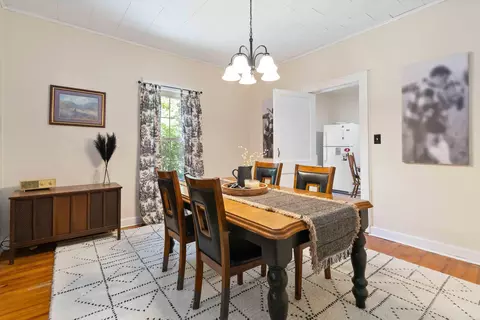 Dining - 201 Padgett St, Corbin, KY 40701 photo 1 of 6