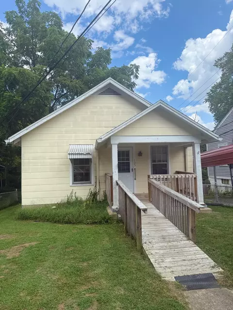 105 Maple Ave, Frankfort, KY 40601
