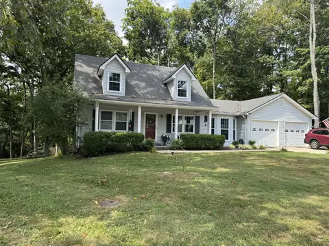 206 Glenbrook Ct, Frankfort, KY 40601
