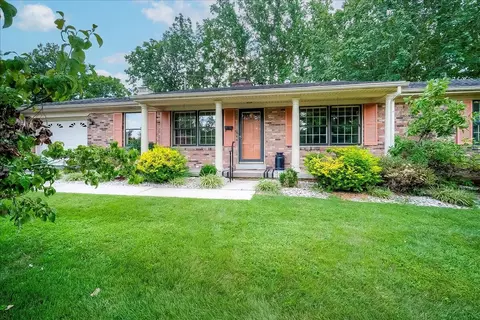 1200 Chinook Trl, Frankfort, KY 40601