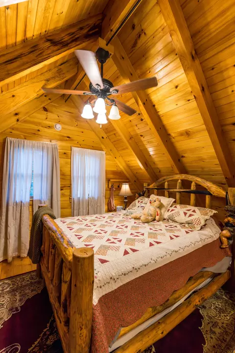 Bedroom - 1137 Paradise Dr, Rogers, KY 41365 photo 1 of 4