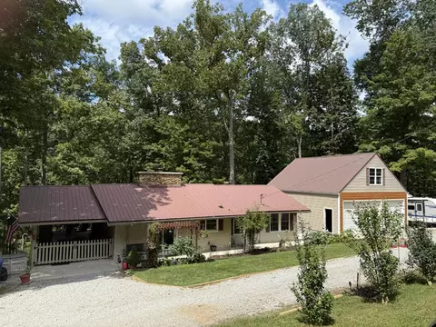 341 Godsey Ave, Whitley City, KY 42653