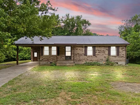 406 E Maple St, Salyersville, KY 41465