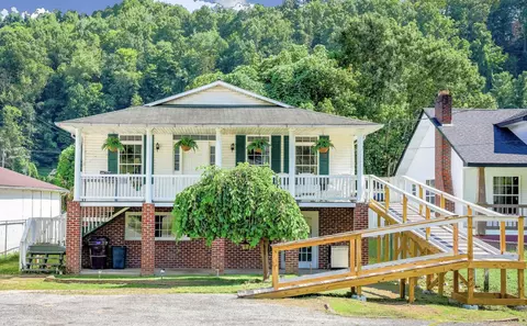 381 N N Hwy, Baxter, KY 40806