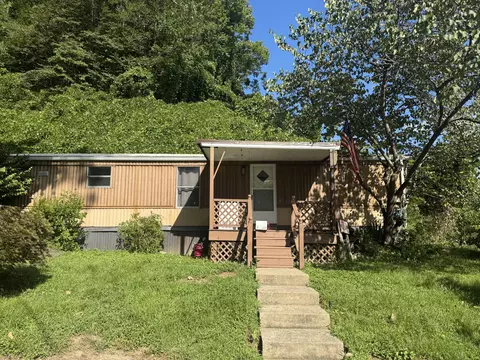 365 Quicksand Rd, Jackson, KY 41339