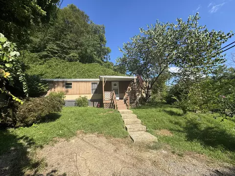 Exterior - 365 Quicksand Rd, Jackson, KY 41339 photo 2 of 2