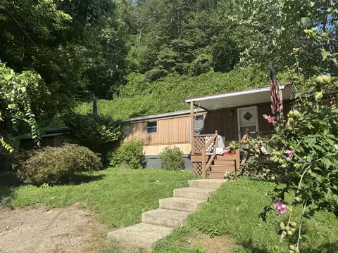 Exterior - 365 Quicksand Rd, Jackson, KY 41339 photo 1 of 2