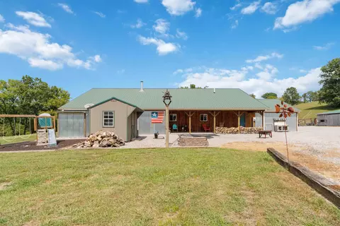 714 Elliot Rd, Harrodsburg, KY 40330