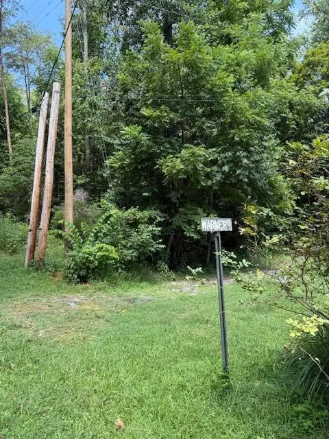 35-36 Bird Ln, Burnside, KY 42519