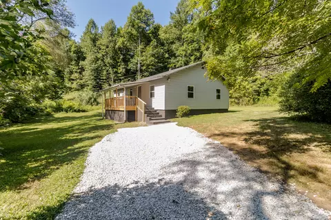 461 Hillman Hollow Rd, Olive Hill, KY 41164