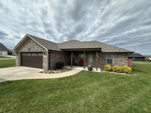 308 Divine Dr, Richmond, KY 40475