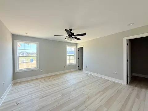 Bedroom - 236 Brook Cv, Berea, KY 40403 photo 3 of 3