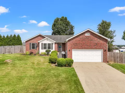 417 Humston Dr, Lawrenceburg, KY 40342