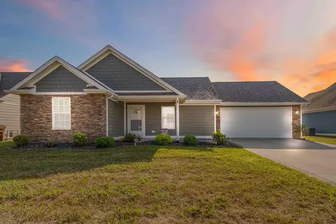28 Leaflet Ave, Somerset, KY 42503