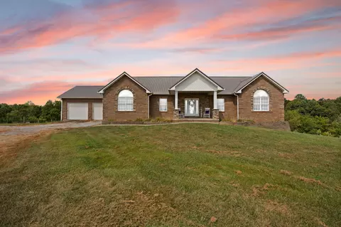 208 Harvest Ln, Somerset, KY 42503