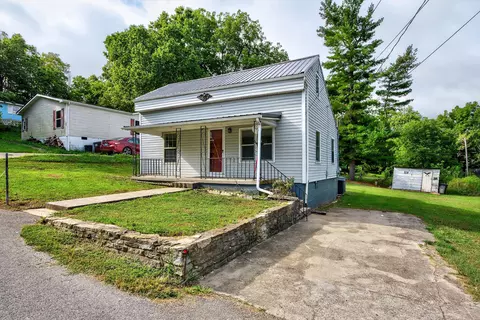307 E 11th St, Millersburg, KY 40348 photo 3