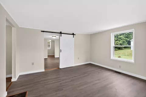 307 E 11th St, Millersburg, KY 40348 photo 7