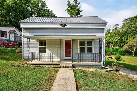 307 E 11th St, Millersburg, KY 40348