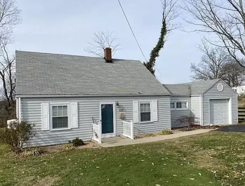 838 Jersey Ridge Rd, Maysville, KY 41056