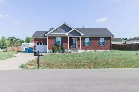 2001 Emory Dr, Lawrenceburg, KY 40342