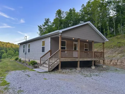 260 Bethesda Mission Rd, Campton, KY 41301