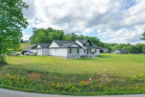 250 Acacia Cir, Corbin, KY 40701 photo 3
