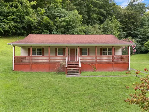 617 Big Willard Rd, Busy, KY 41723