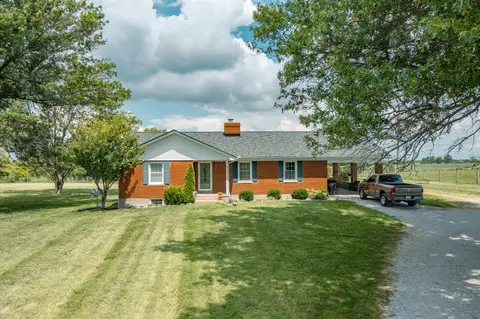 2950 Georgetown Rd, Paris, KY 40361