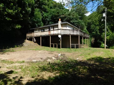 177 Cane Mill Br, Evarts, KY 40828