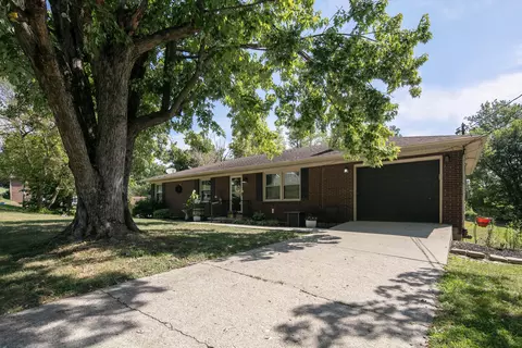 129 Allen Douglas Dr, Richmond, KY 40475