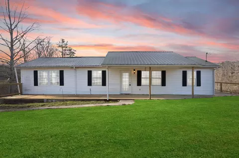 1556 Sandhill Rd, Whitley City, KY 42653
