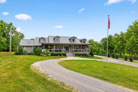 2100 Irvine Rd, Winchester, KY 40391