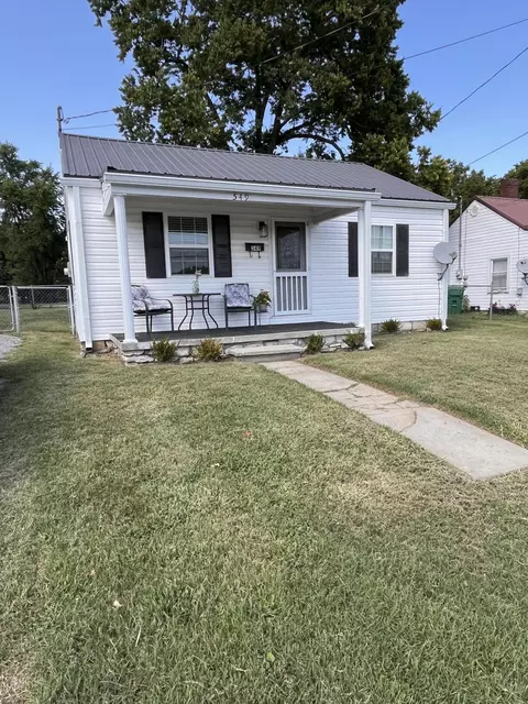 549 E Office St, Harrodsburg, KY 40330