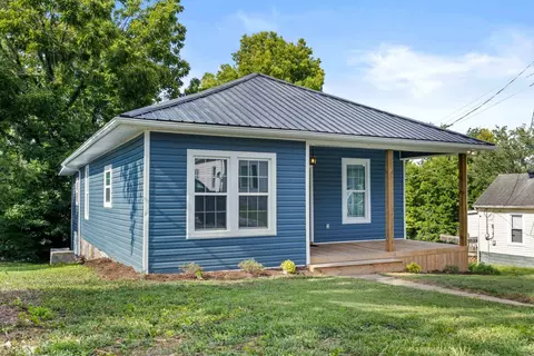1215 Sycamore St, Danville, KY 40422