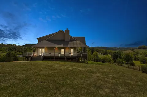 4040 Muddy Creek Rd, Winchester, KY 40391