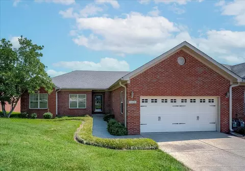 1009 Berry Hill Dr, Frankfort, KY 40601