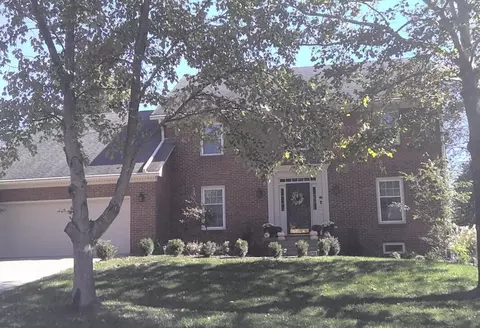 1082 Rockbridge Rd, Lexington, KY 40515