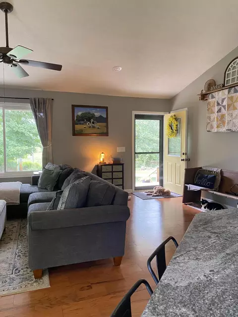 1754 Clifton Rd, Lawrenceburg, KY 40342