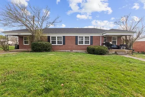 143-145 Hutchins Dr, Wilmore, KY 40390