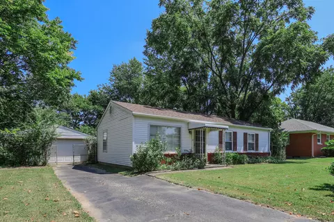 607 Kent Dr, Lexington, KY 40505